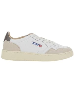 Autry 'Medalist' Low Top Trainers With Logo Patch On Tongue And - White