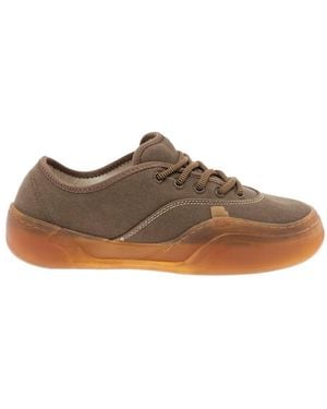 ERL 'Low Skate' Low Top Trainers With Contrasting Sole - Brown