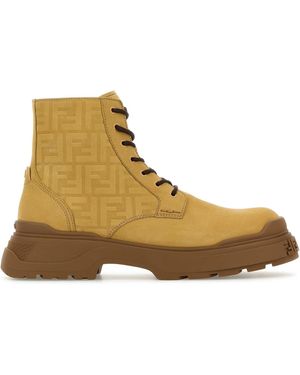 Fendi Stivaletti Force Light in pelle scamosciata beige - Neutro