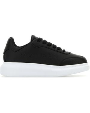 McQueen Sneakers in pelle nera con tallone in pelle nera - Nero