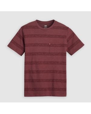 Levi's Regular Fit Crew Neck Short Sleeve T-Shirt With Chest Pocket - Red