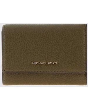 Michael Kors Bryant Leather Tri-Fold Wallet With Metal Logo And Button - Green