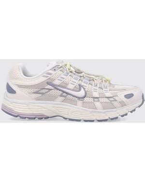 Nike Trainers - White