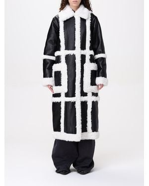 STAND Coat - White