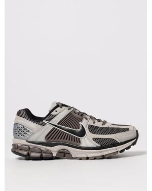 Nike Trainers - Grey