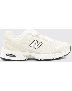 New Balance Trainers - White