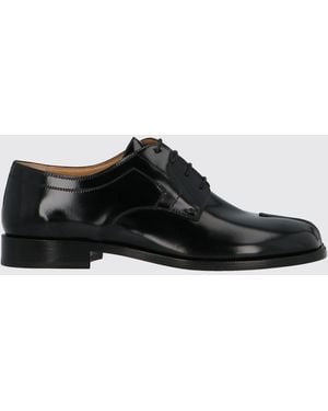Maison Margiela Tabi Brushed Calfskin Derby Shoes With Iconic Toe - Black