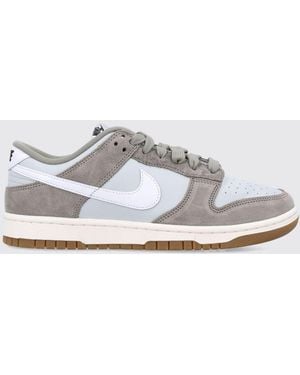 Nike Trainers - White