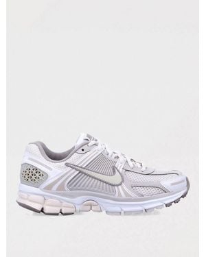 Nike Trainers - White