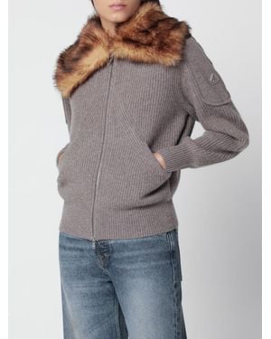 Moose Knuckles Gerippter Woll-Cardigan Mit Shearling-Innenseite Und Reißverschluss - Grau