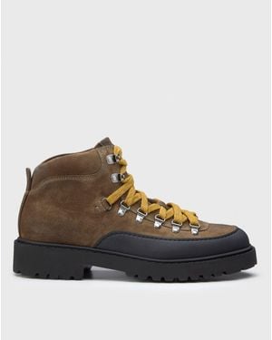 Doucal's Chukka Boots - Brown