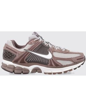 Nike Trainers - Grey