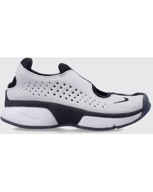 Nike Trainers - White
