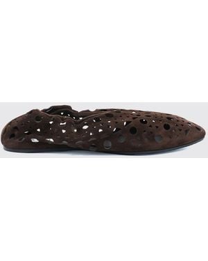 Alaïa Vienne Perforated Suede Ballet Flats With Elasticated Heel - White