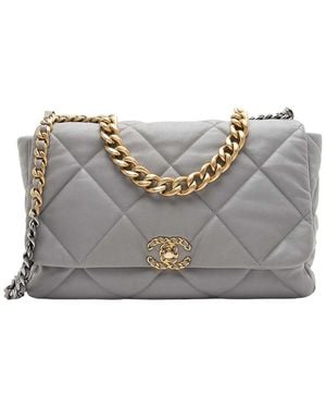 CHANEL 19 Maxi Flap Shoulder Bag (authentic Pre-loved) - Gray