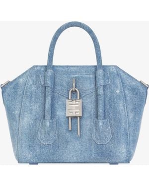 Givenchy Sac Antigona Lock mini en denim délavé - Bleu