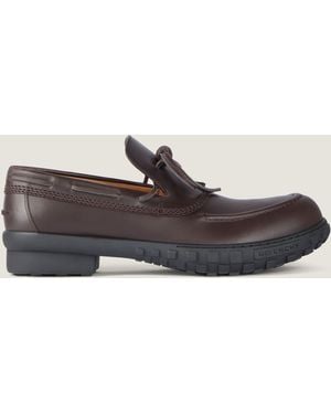 Givenchy Chaussures bateau Echo en cuir - Marron
