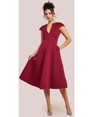 Goddiva Cap Sleeve Plunging V-Neckline A-Line Midi Dress - Red