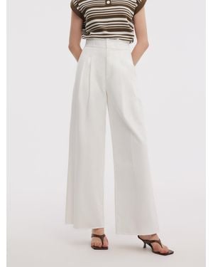 GOELIA Denim Frayed Edge Wide Leg Jeans - White