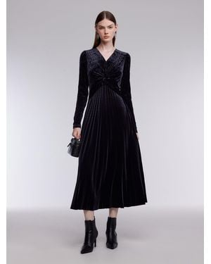 GOELIA Velvet Twist Front V-Neck Pleated Maxi Dress - Blue