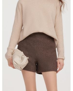 GOELIA 100% Washable Wool Shorts - Natural