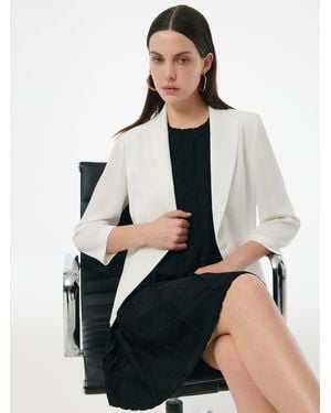 GOELIA Triacetate Blend Gathered Waist Blazer - White