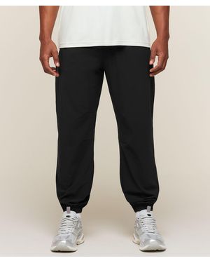 GYMSHARK Campus Crest Cuffed Pants - Black