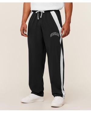 GYMSHARK Collegiate Tech Pant - Black