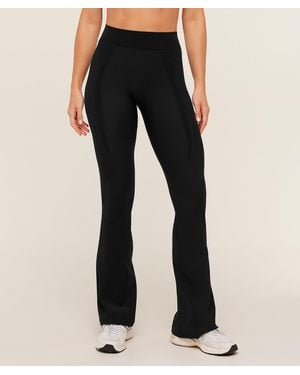 GYMSHARK Luxe Flared Leggings - Black