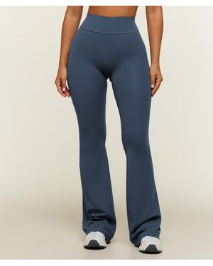 GYMSHARK Softsense High-Rise Flared Leggings Short - Blue