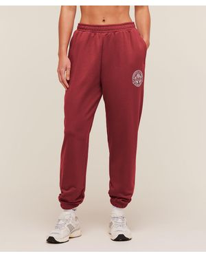 GYMSHARK Strength And Fitness Crest Graphic Sweatpants - Red
