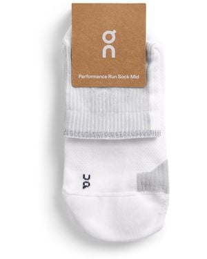 On Shoes Performance Run Mid Socks - White