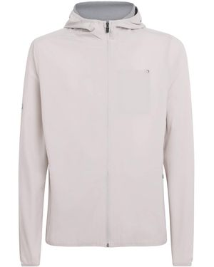 Vuori Outdoor Trainer Shell Jacket - White