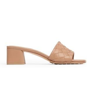 Bottega Veneta Lambskin Parco Heeled Mules 45 - Natural