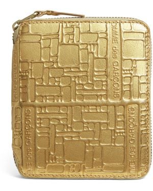 Comme des Garçons Leather Embossed Logo Zipped Wallet - Metallic