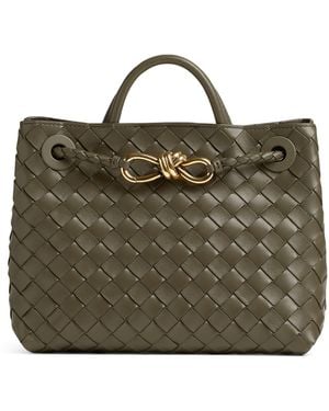 Bottega Veneta Small Lambskin Andiamo Shoulder Bag - Green