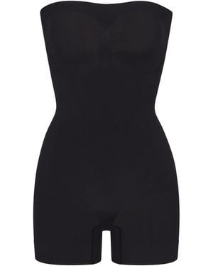 Skims Seamless Sculpt Strapless Shortie Body - Black