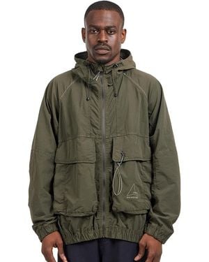 ROA Garment Dye Nylon Hooded Jacket - Grün