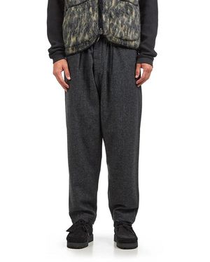 Universal Works Pleated Track Pant - Schwarz