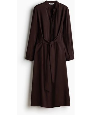 H&M Kleid mit Bindegürtel - Braun