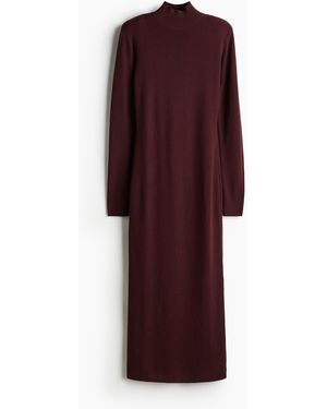 H&M Bodycon-Kleid mit Turtleneck - Lila