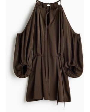 H&M Cold-Shoulder-Kleid mit Ballonärmeln - Braun