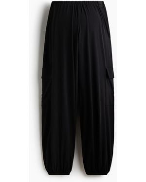 H&M MAMA Cargohose mit Balloon Leg - Schwarz
