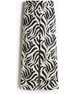 H&M Twillhose in Loose Fit - Weiß