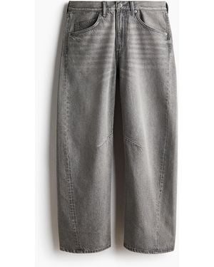 H&M Loose Barrel Jeans - Grau