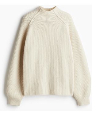 H&M Gerippter Pullover mit Turtleneck - Weiß