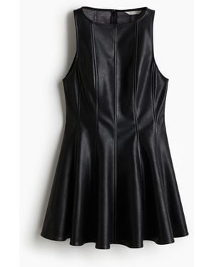 H&M Beschichtetes Kleid - Schwarz