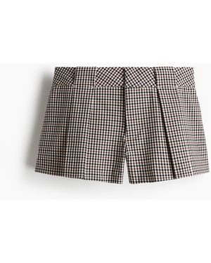 H&M Kurze Bundfaltenshorts - Grau