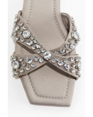 H&M Strassverzierte Sandalen aus Satin - Grau