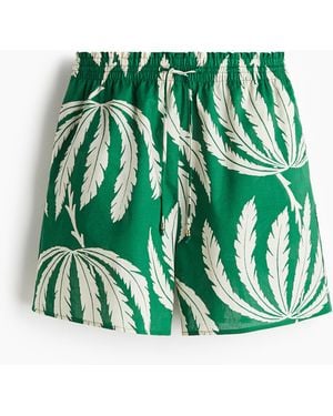 H&M Bedruckte Shorts mit Tunnelzug - Grün